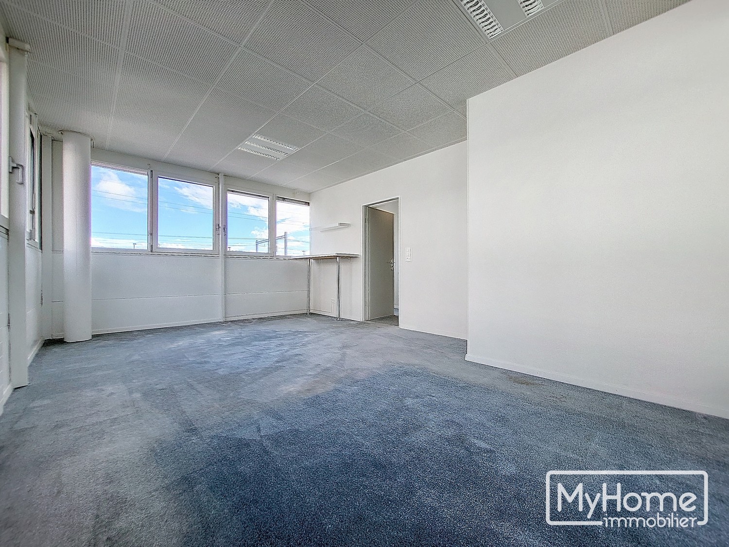 334m² negozio
