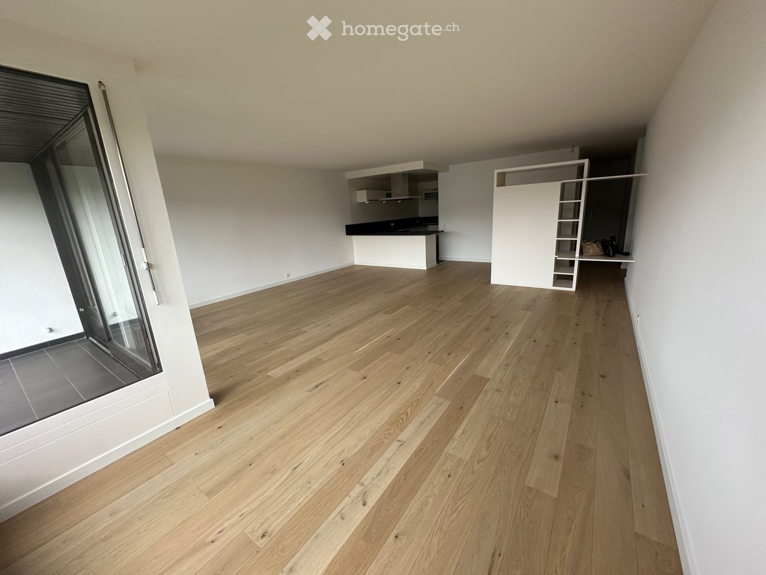 5 rooms apartment