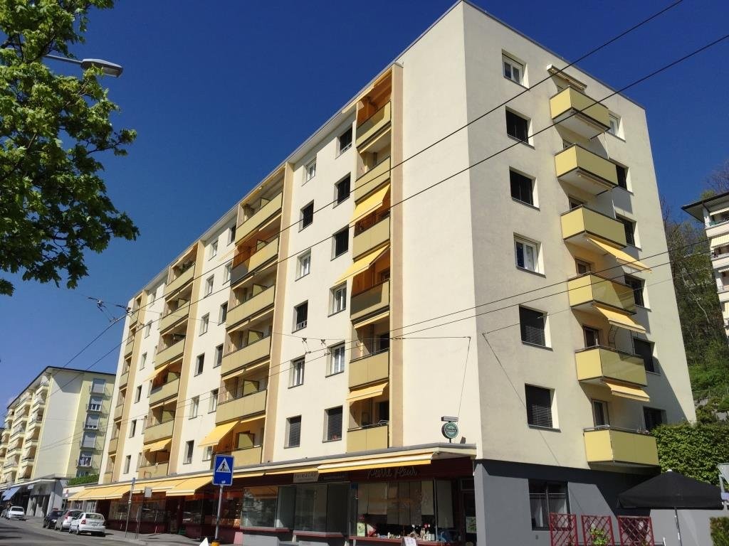 360m² shop
