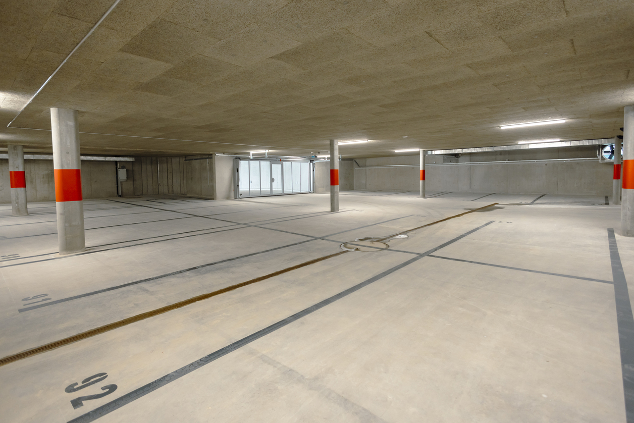 604m² ufficio