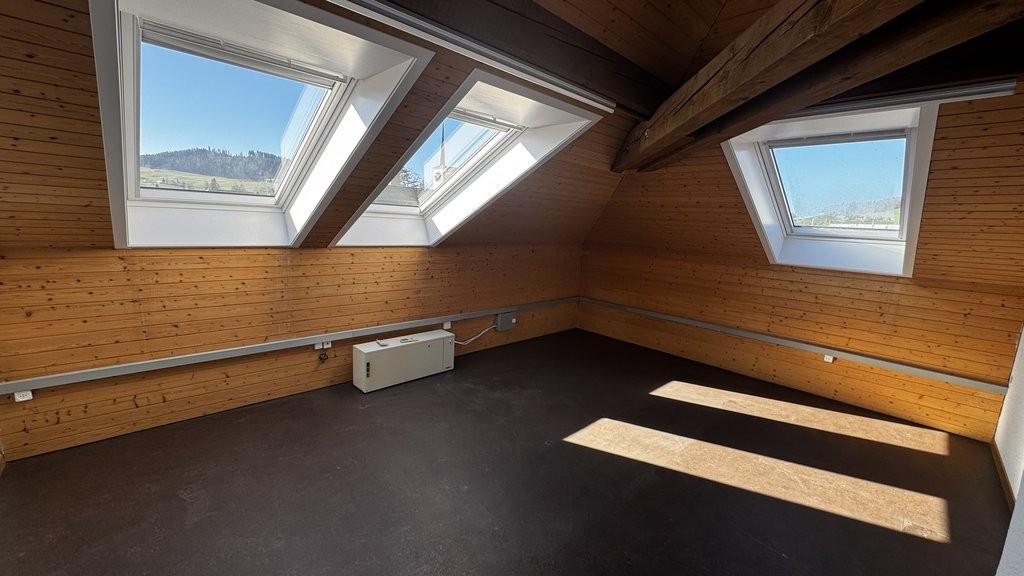 149m² office