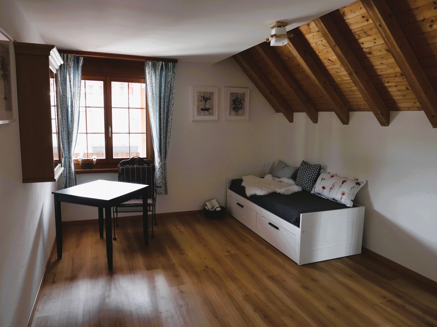 Zimmer mit privatem Badezimmer zu vermieten