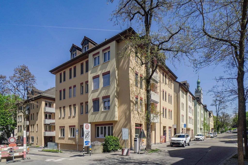 117m² commercial