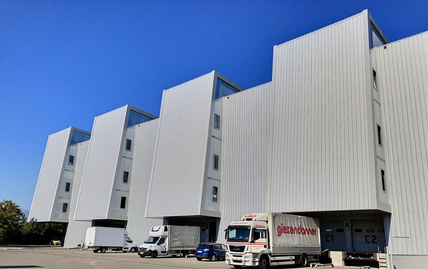137m² oggetto industriale