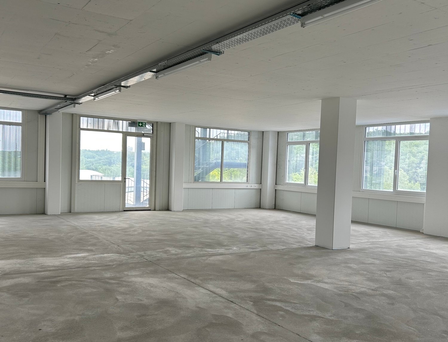 1120m² oggetto industriale
