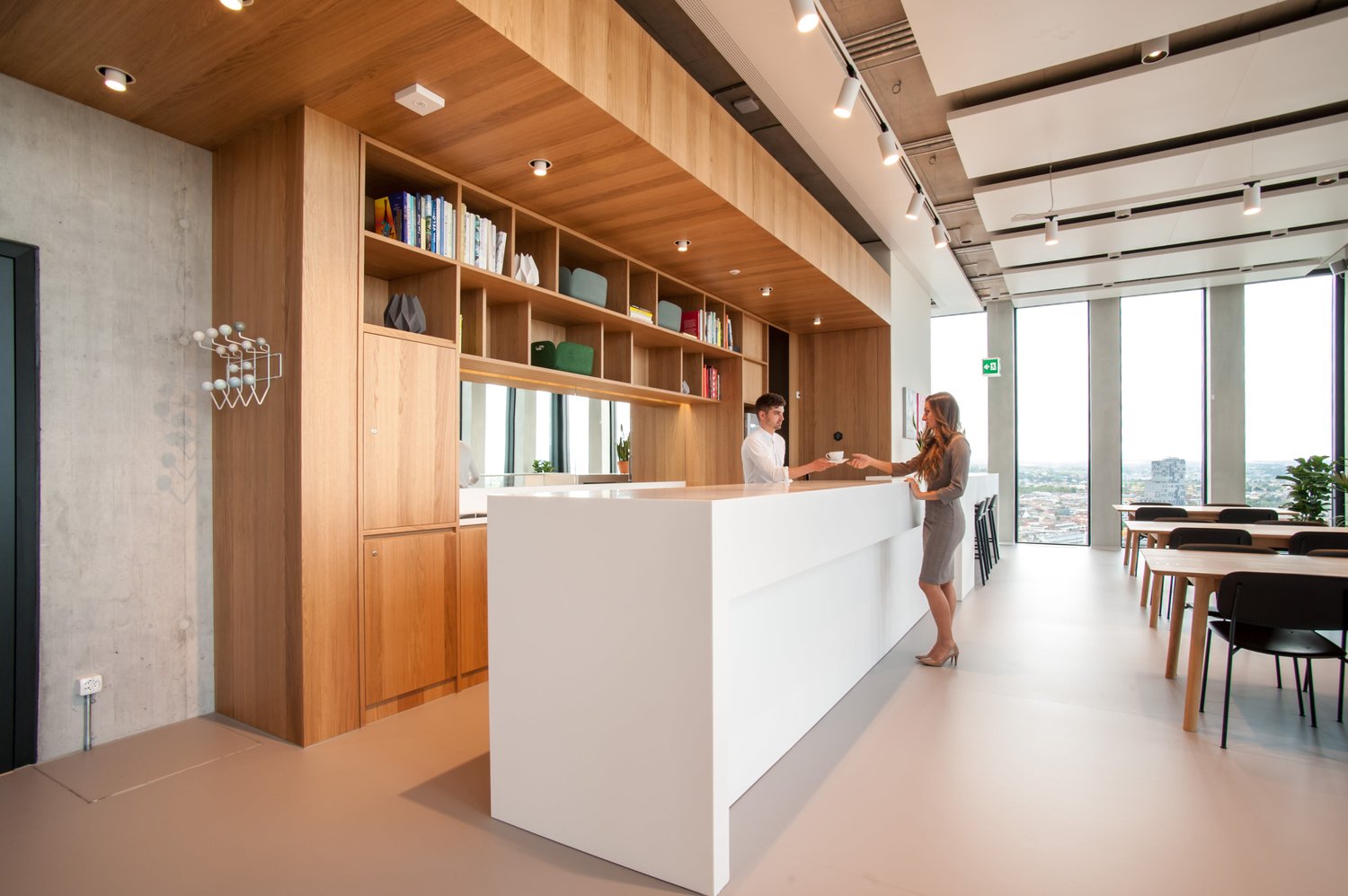 75m² office