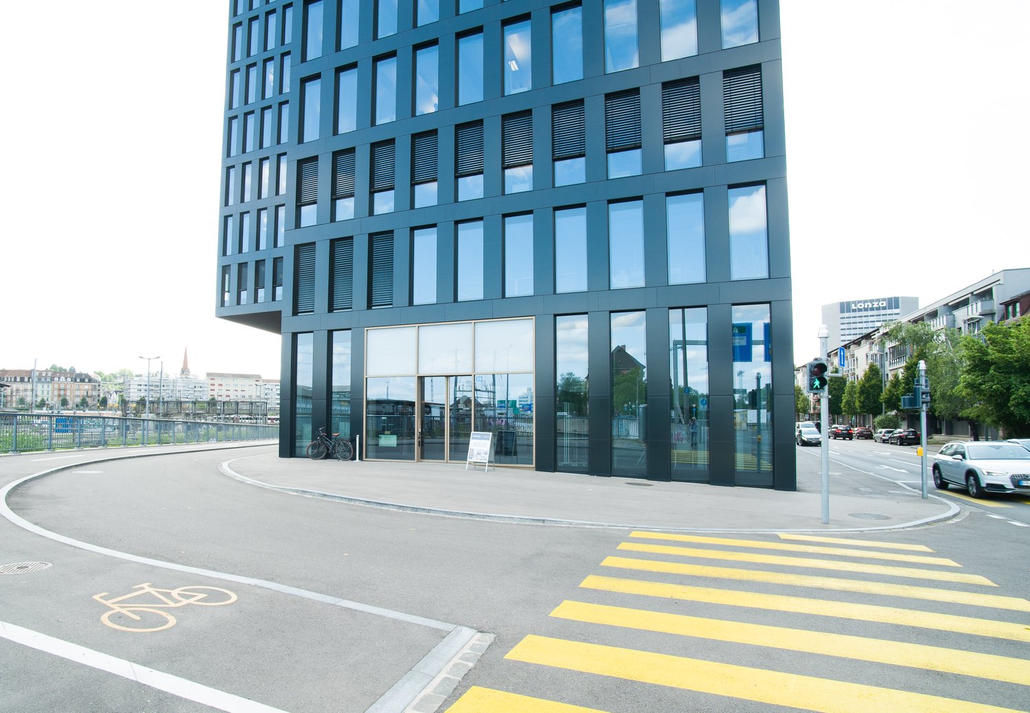 75m² office