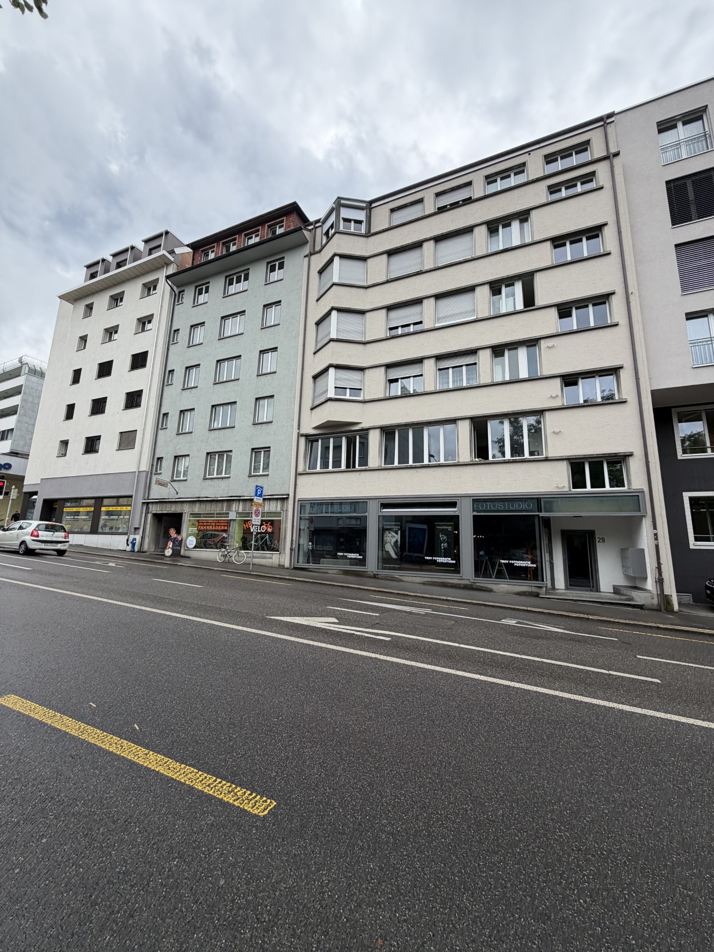 atelier di 150m²