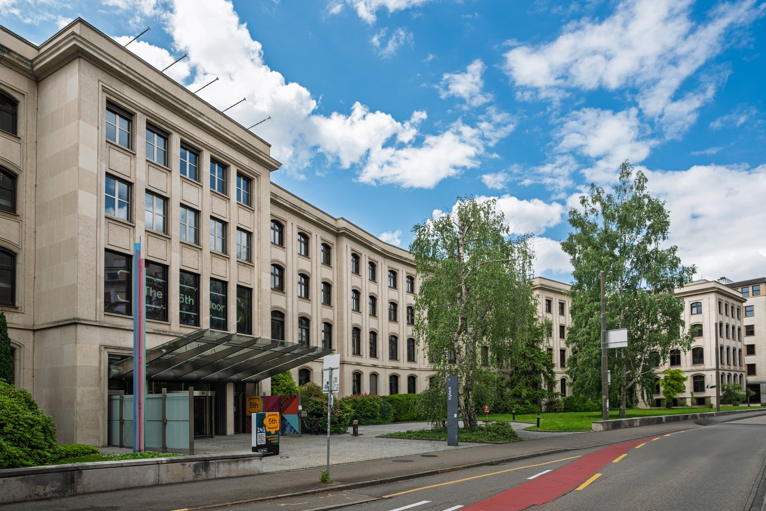 150m² office