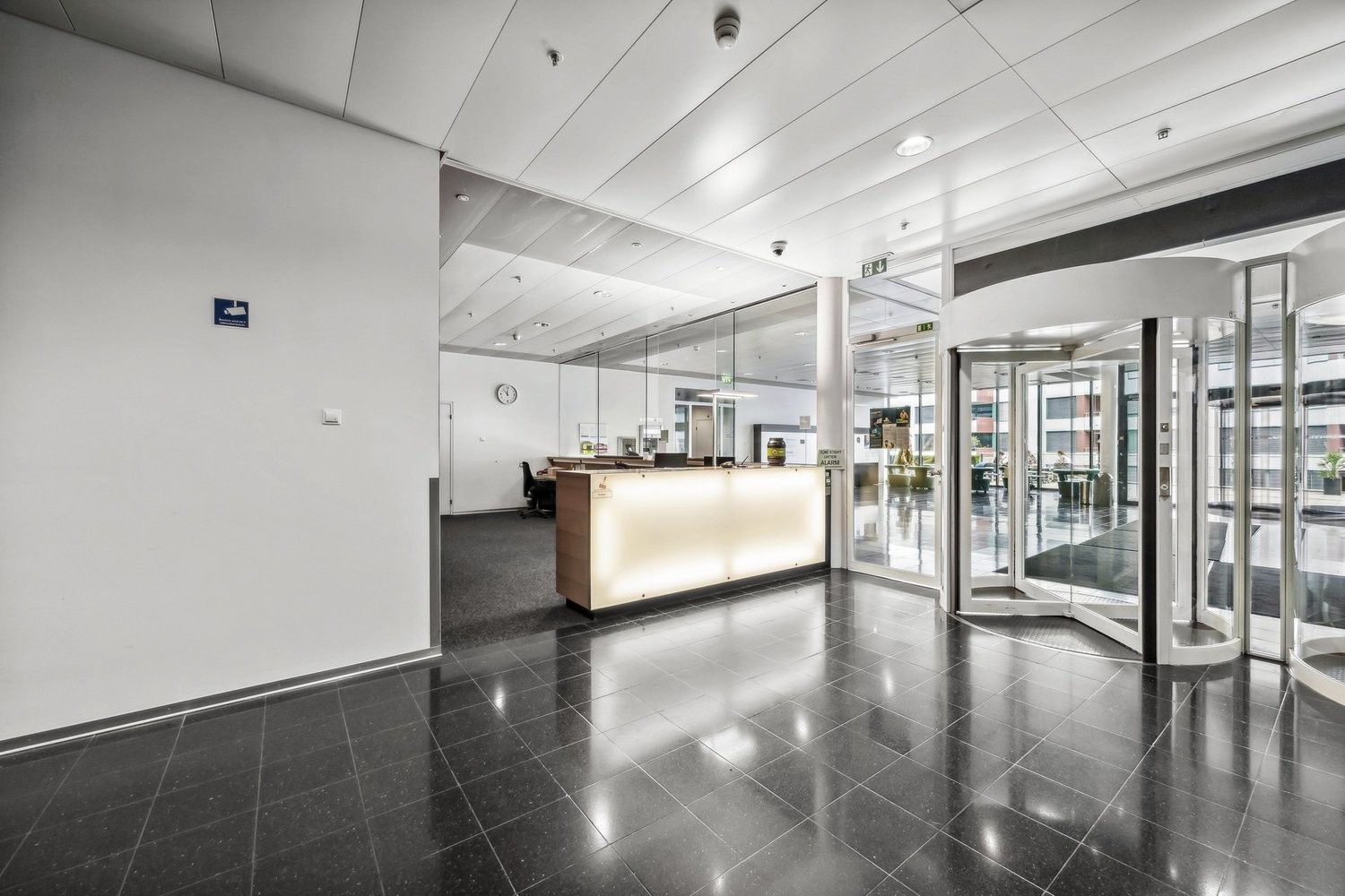 1000m² commercial