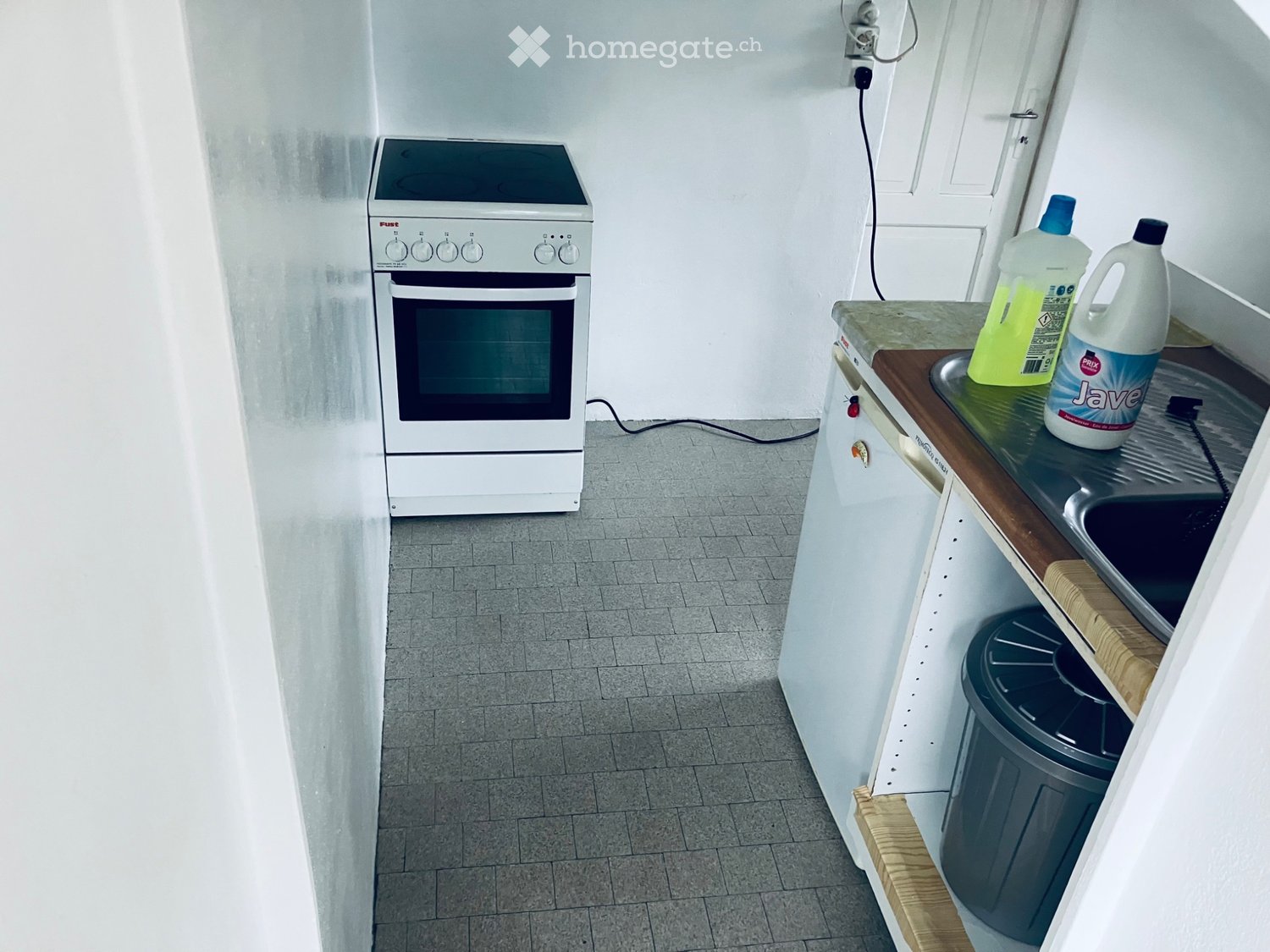 5 rooms apartment