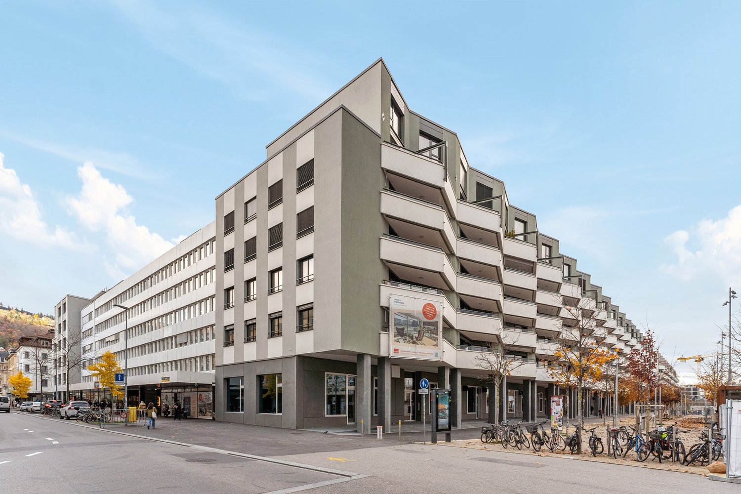 140m² office