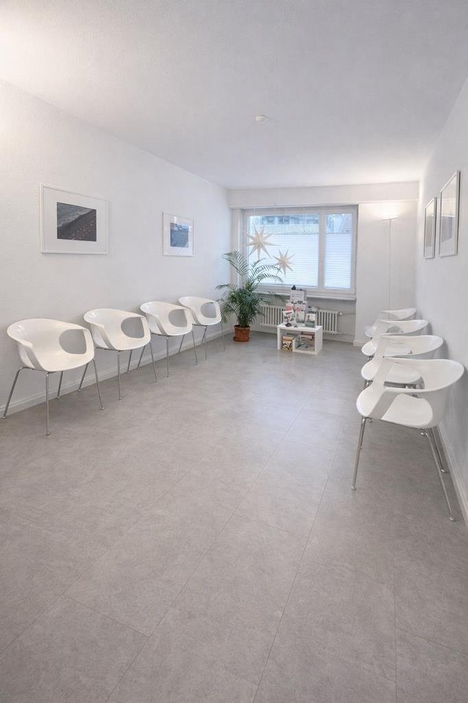102m² commercial