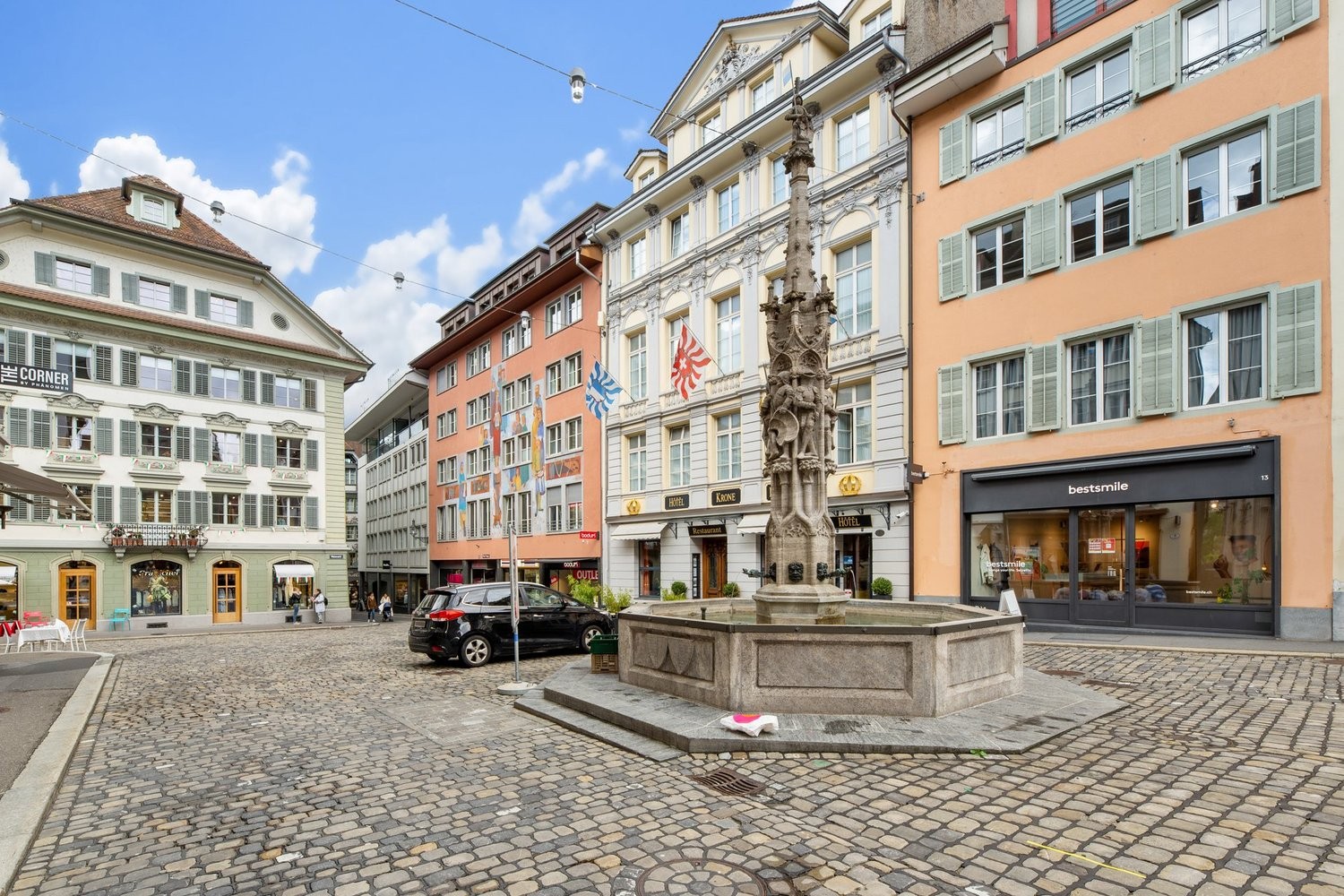 150m² commercial