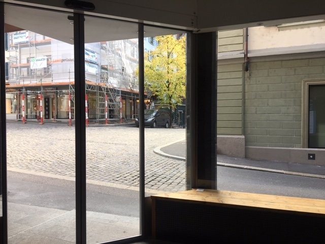150m² commercial