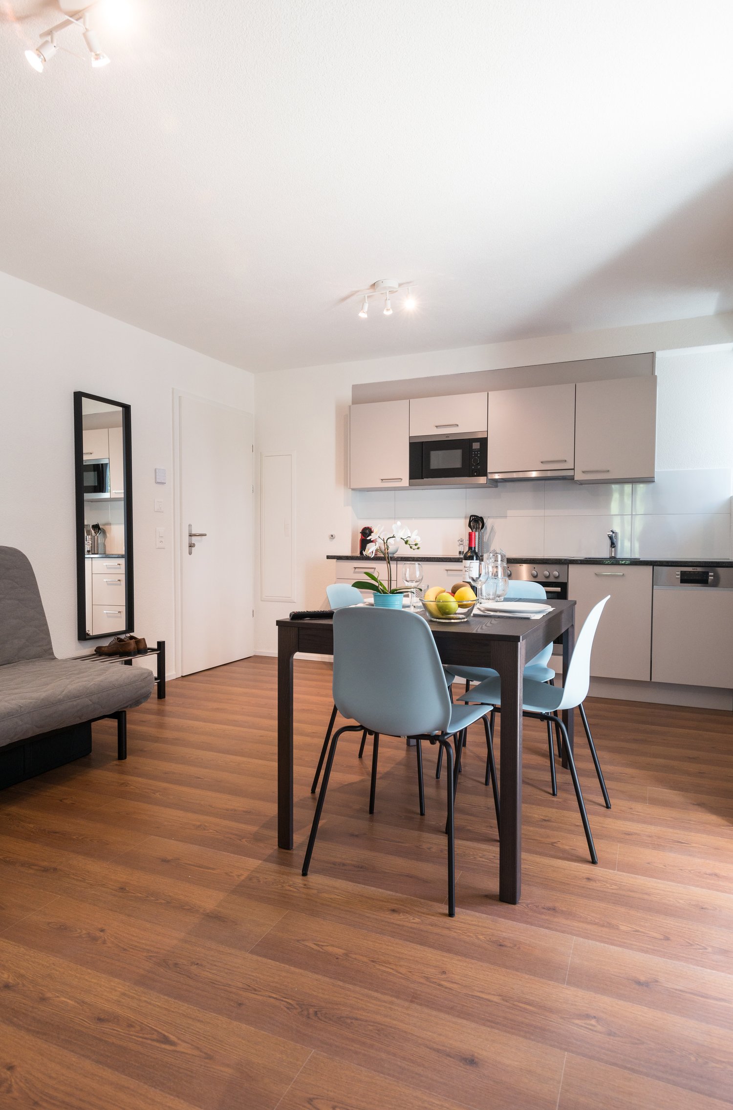2 rooms furnished flat