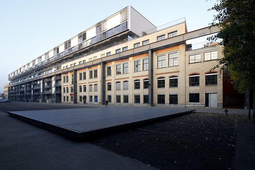 139m² commercial