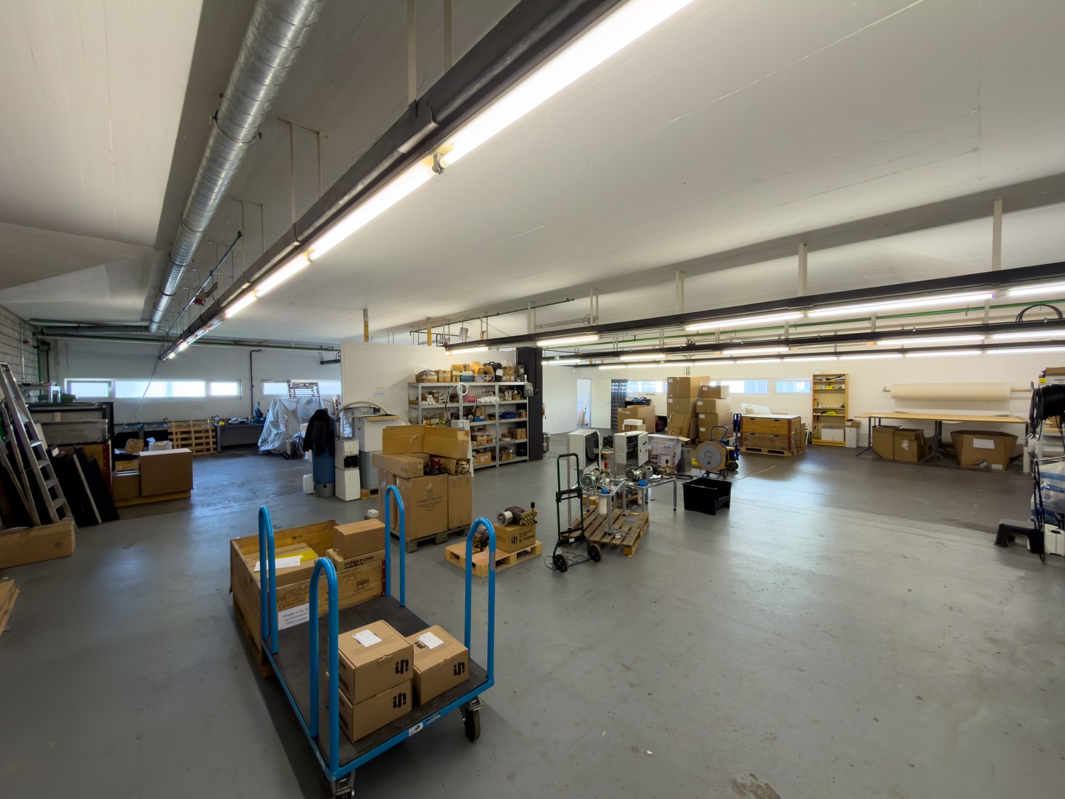 255m² commerciale