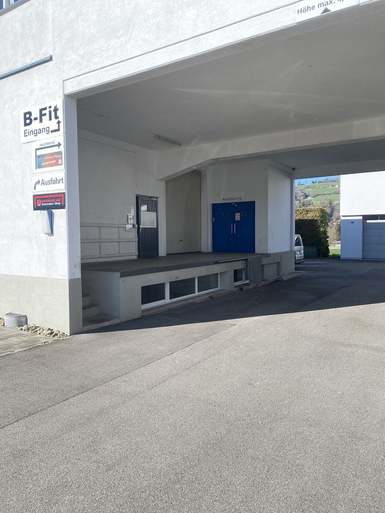 160m² commerciale