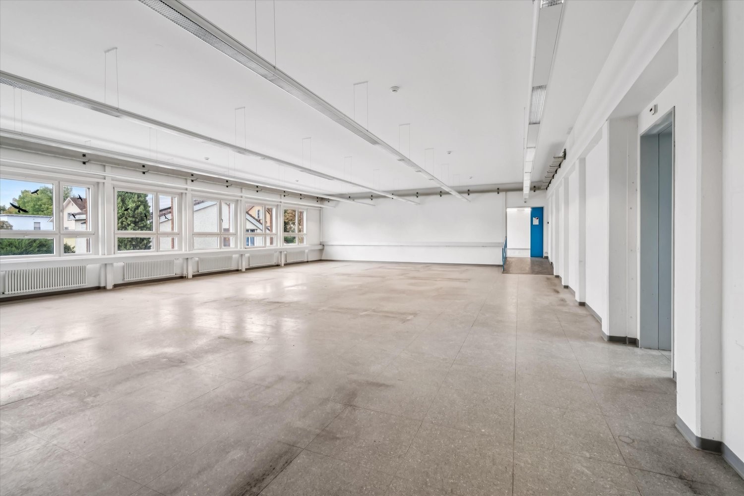 316m² commercial