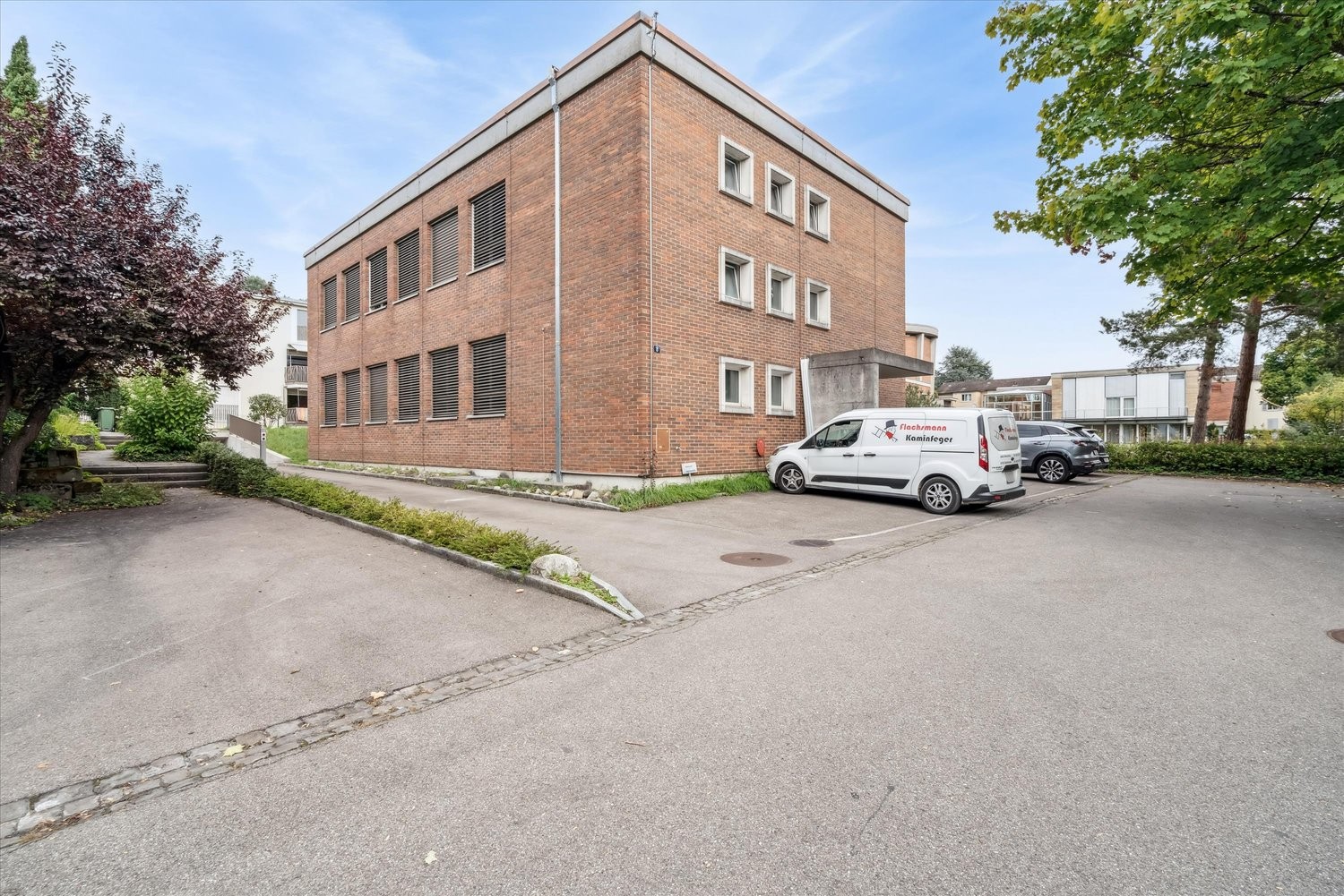 316m² commercial