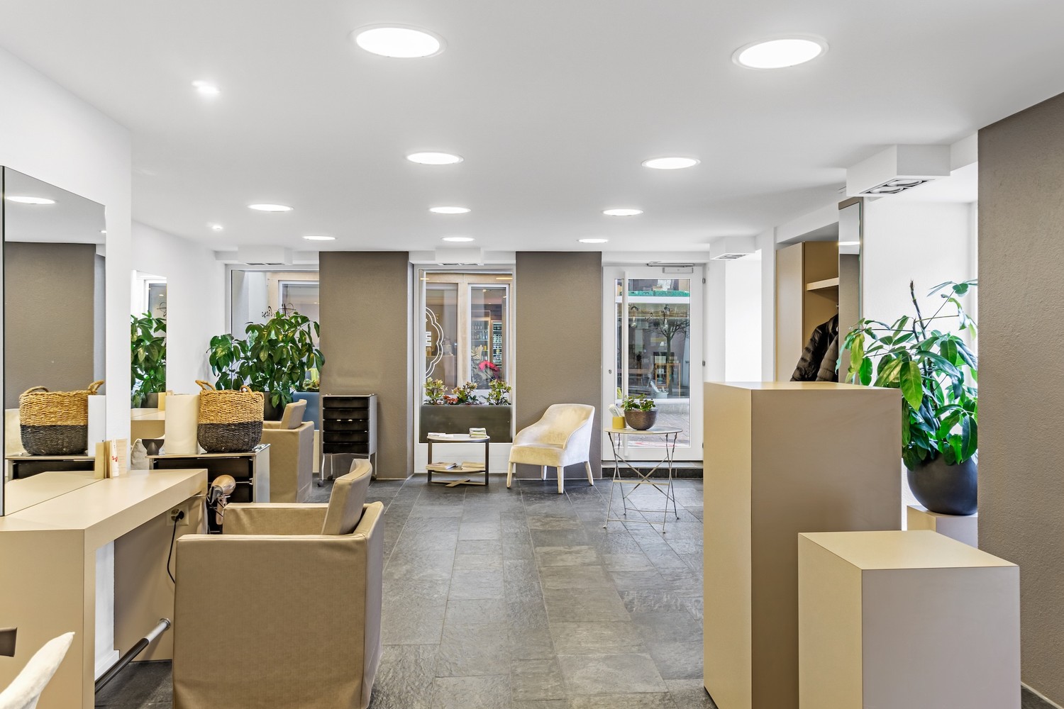 72m² commerciale