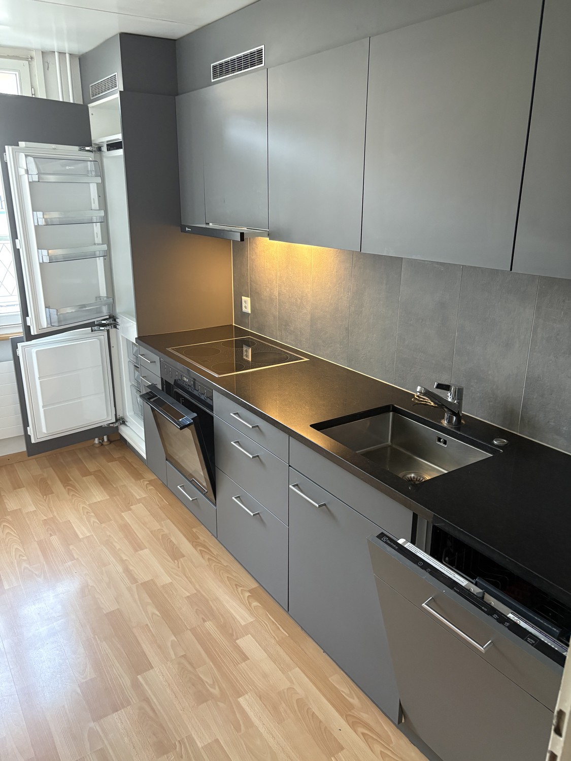 6 rooms apartment