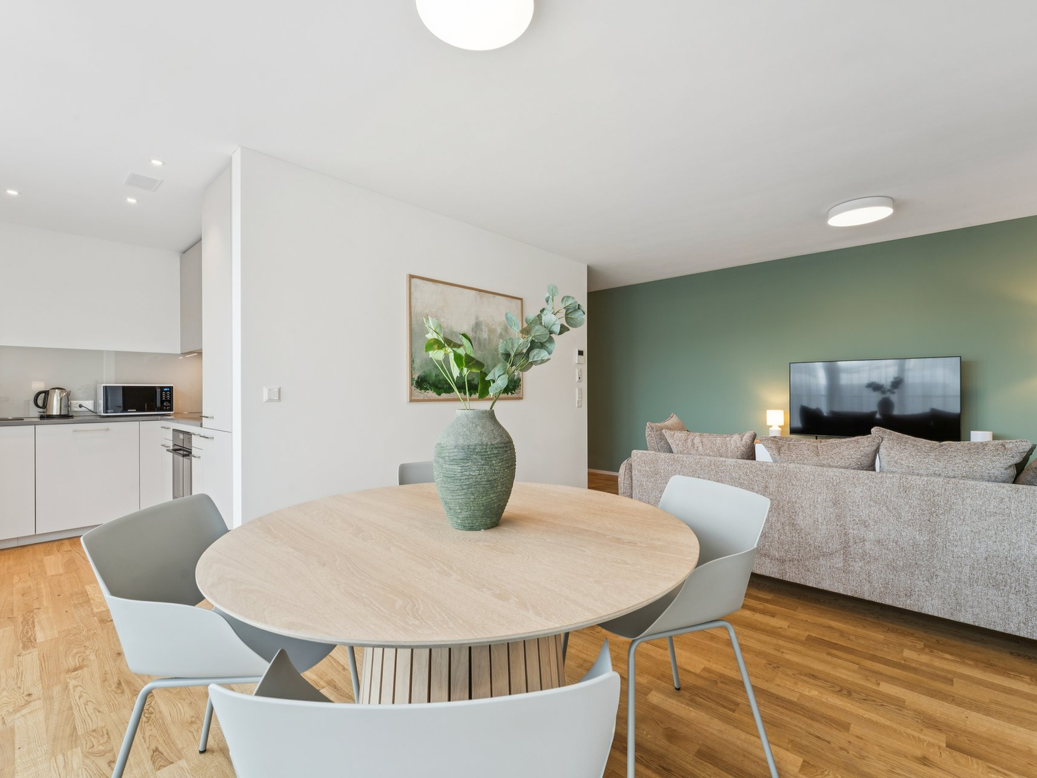 2 ½ rooms furnished flat