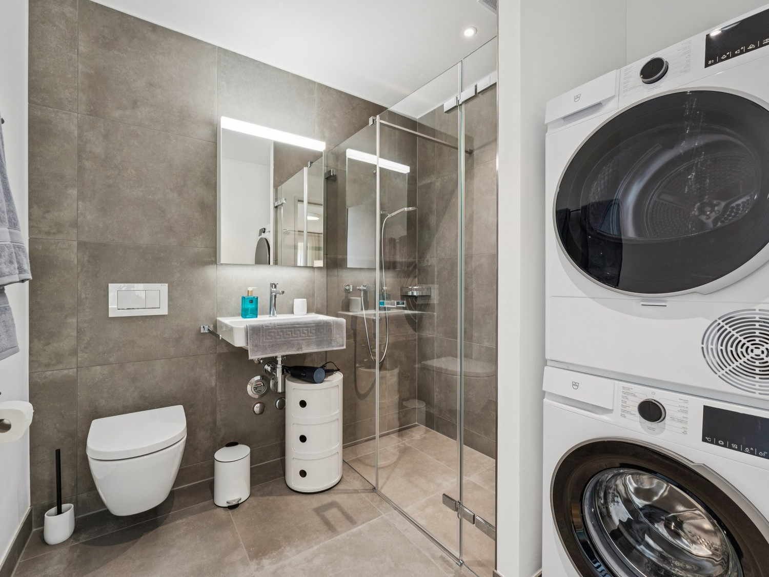 2 ½ rooms furnished flat
