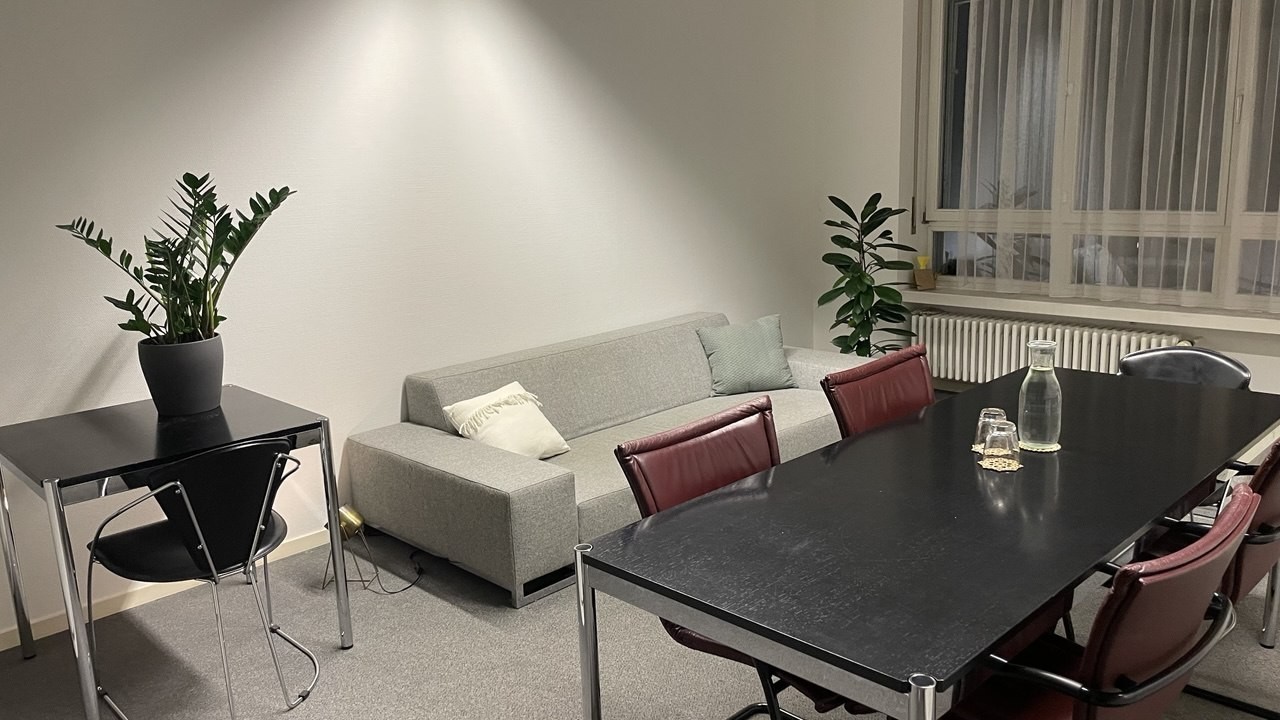 23m² office