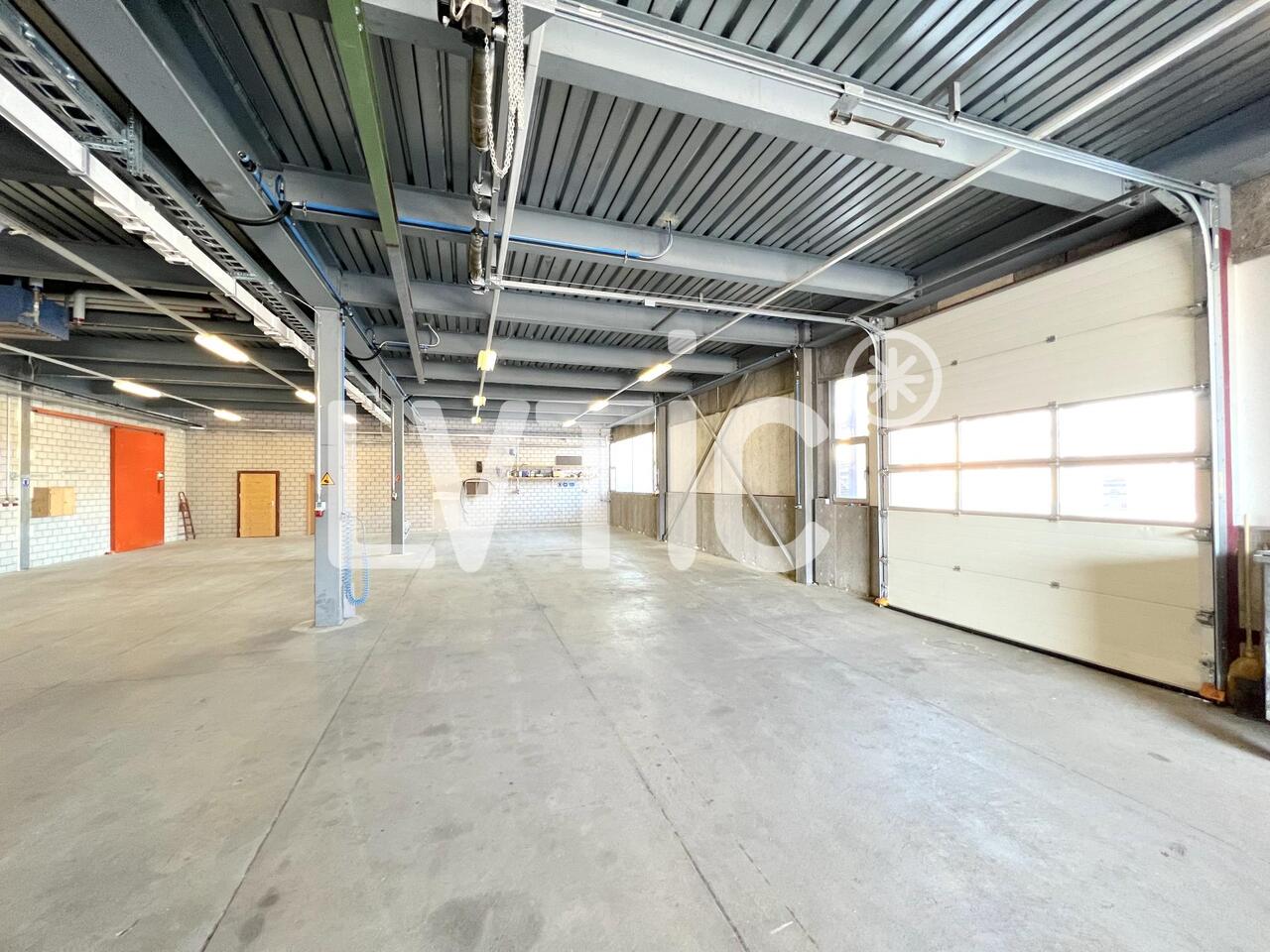 665m² industrial object