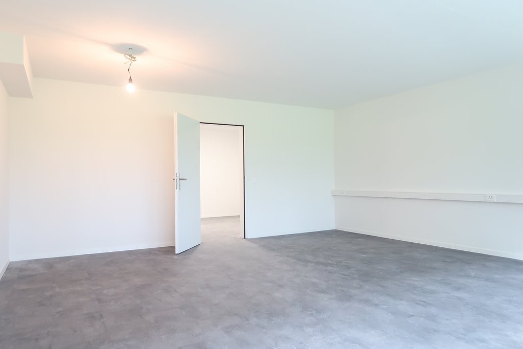 78m² office