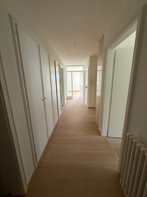 5 rooms apartment