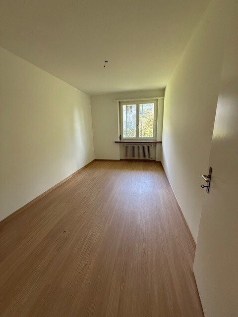 5 rooms apartment