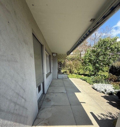 5 rooms apartment