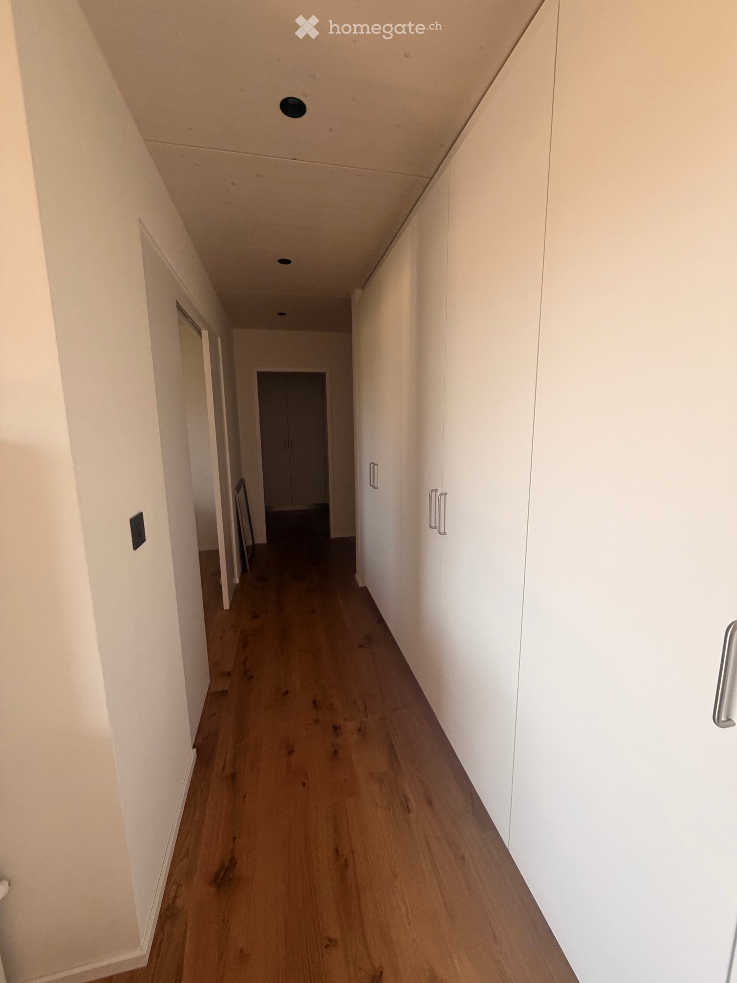 5 rooms apartment