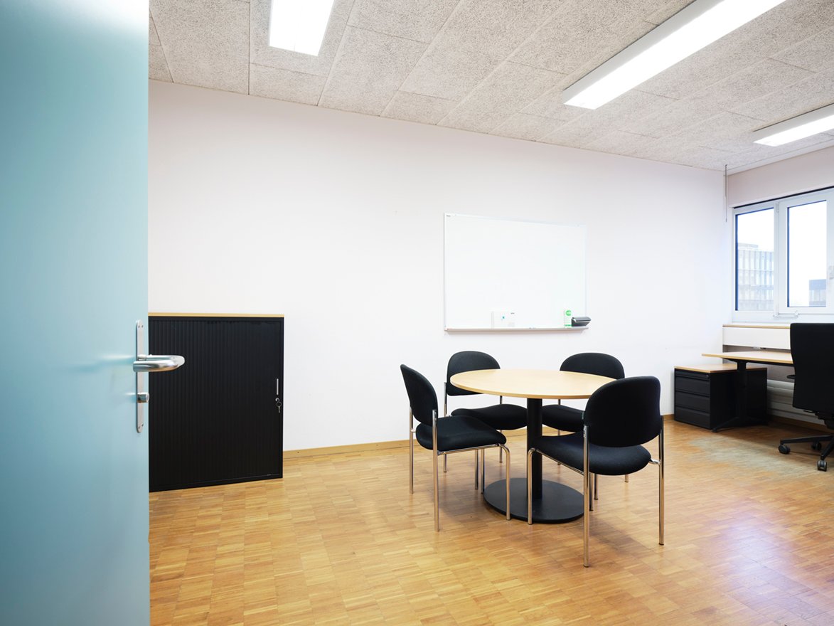 86m² commercial