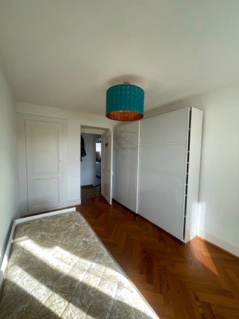 1 room single room