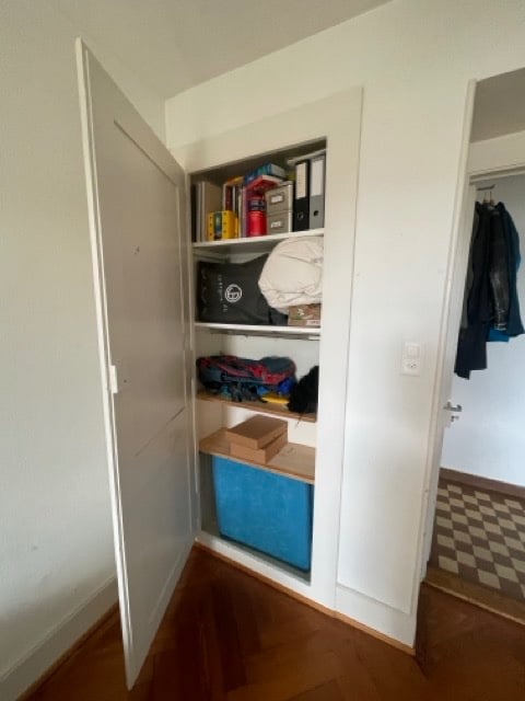 1 room single room