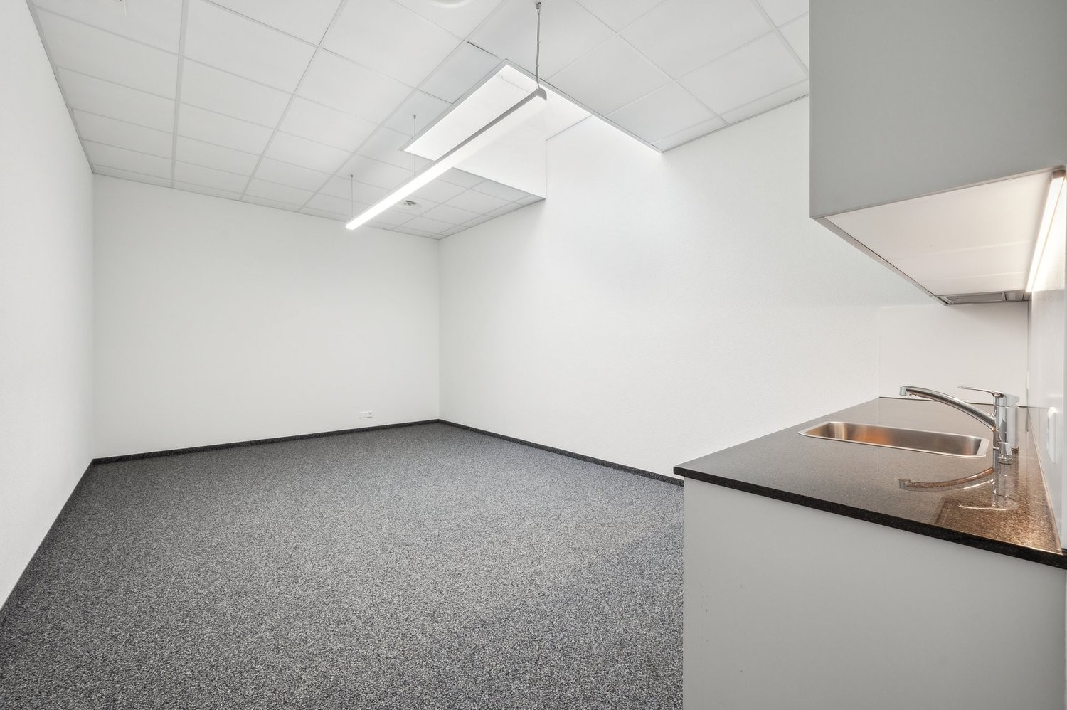 258m² bureau