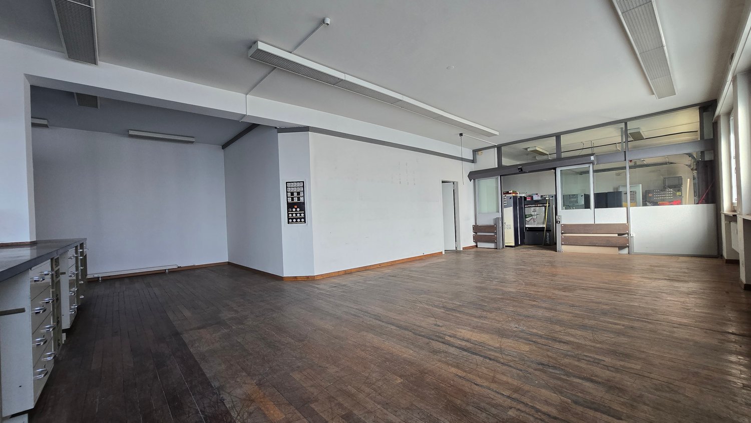 158m² commercial