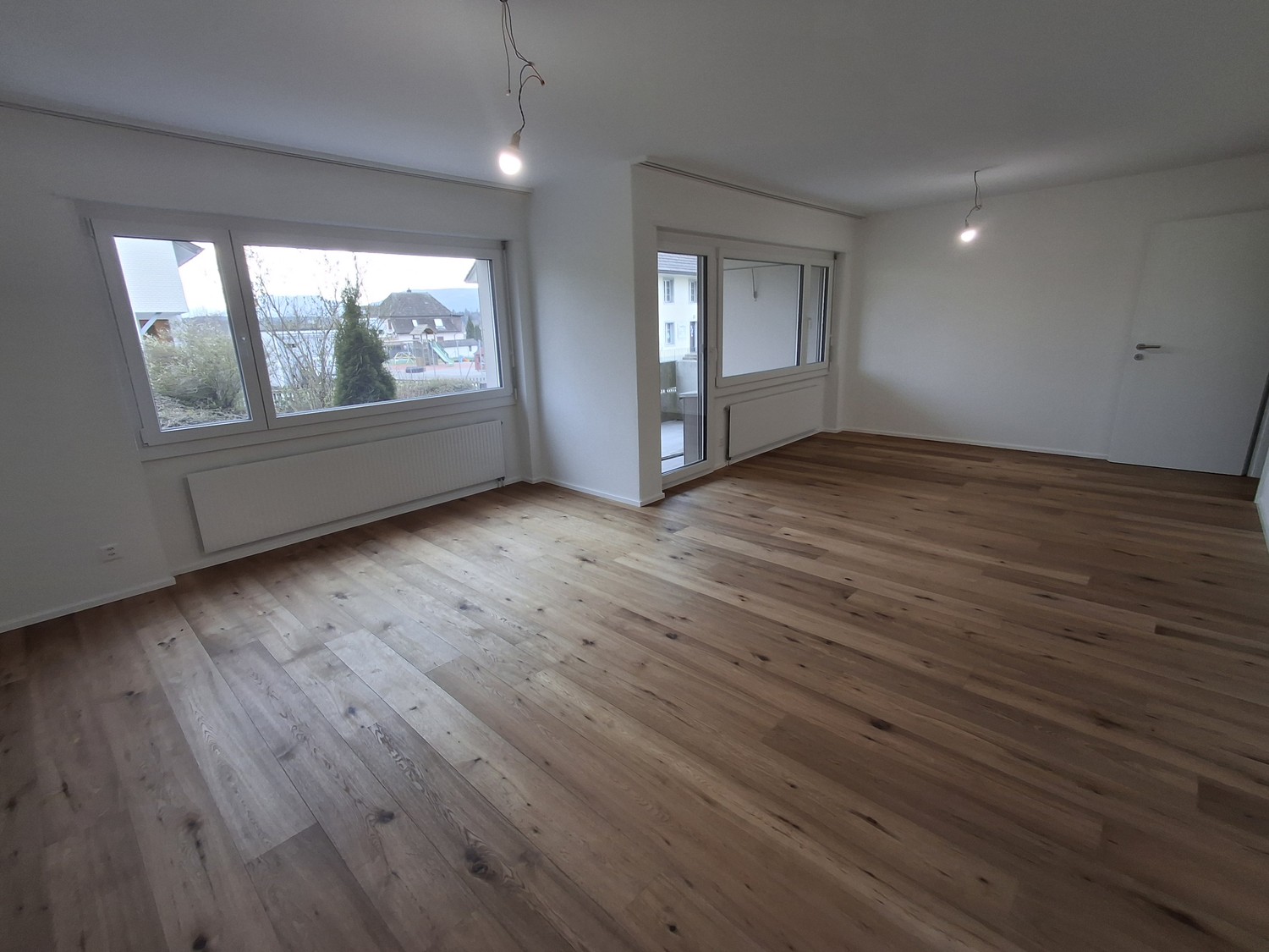 5 rooms apartment