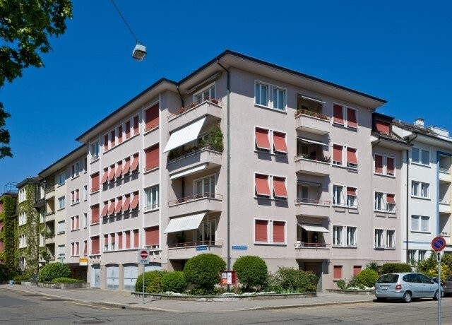 125m² commercial