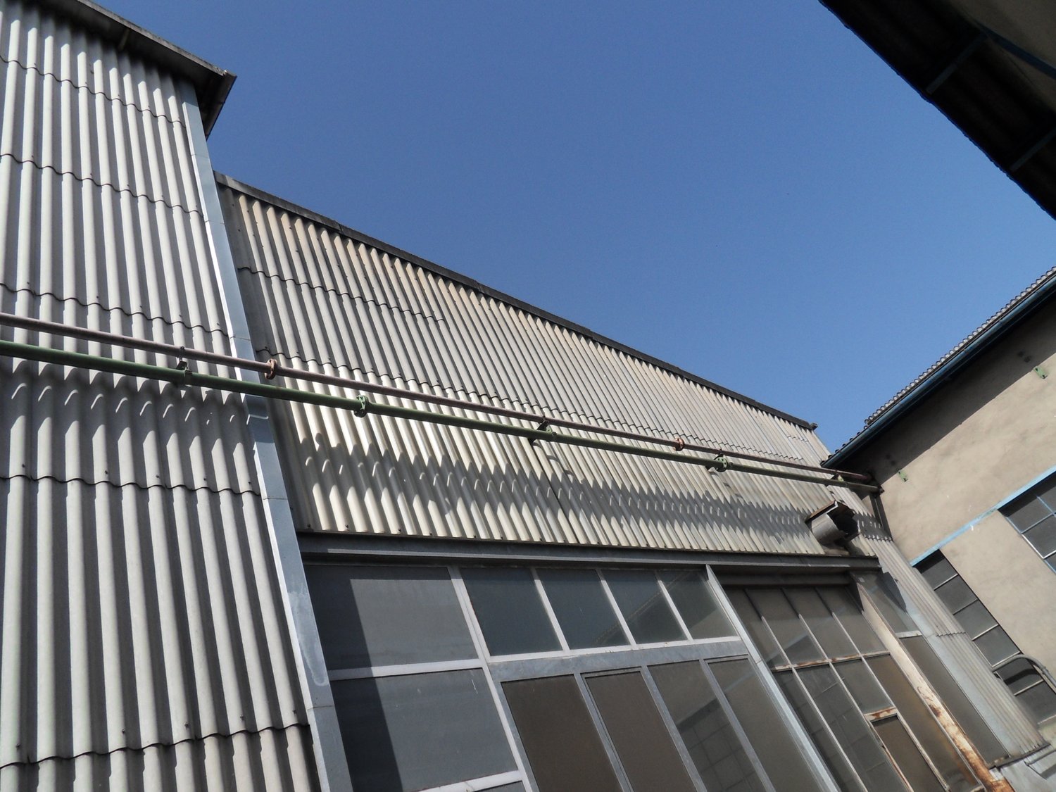 750m² oggetto industriale