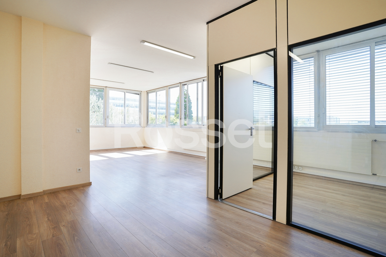940m² atelier