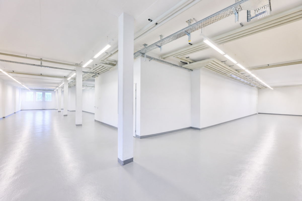 674m² commerciale