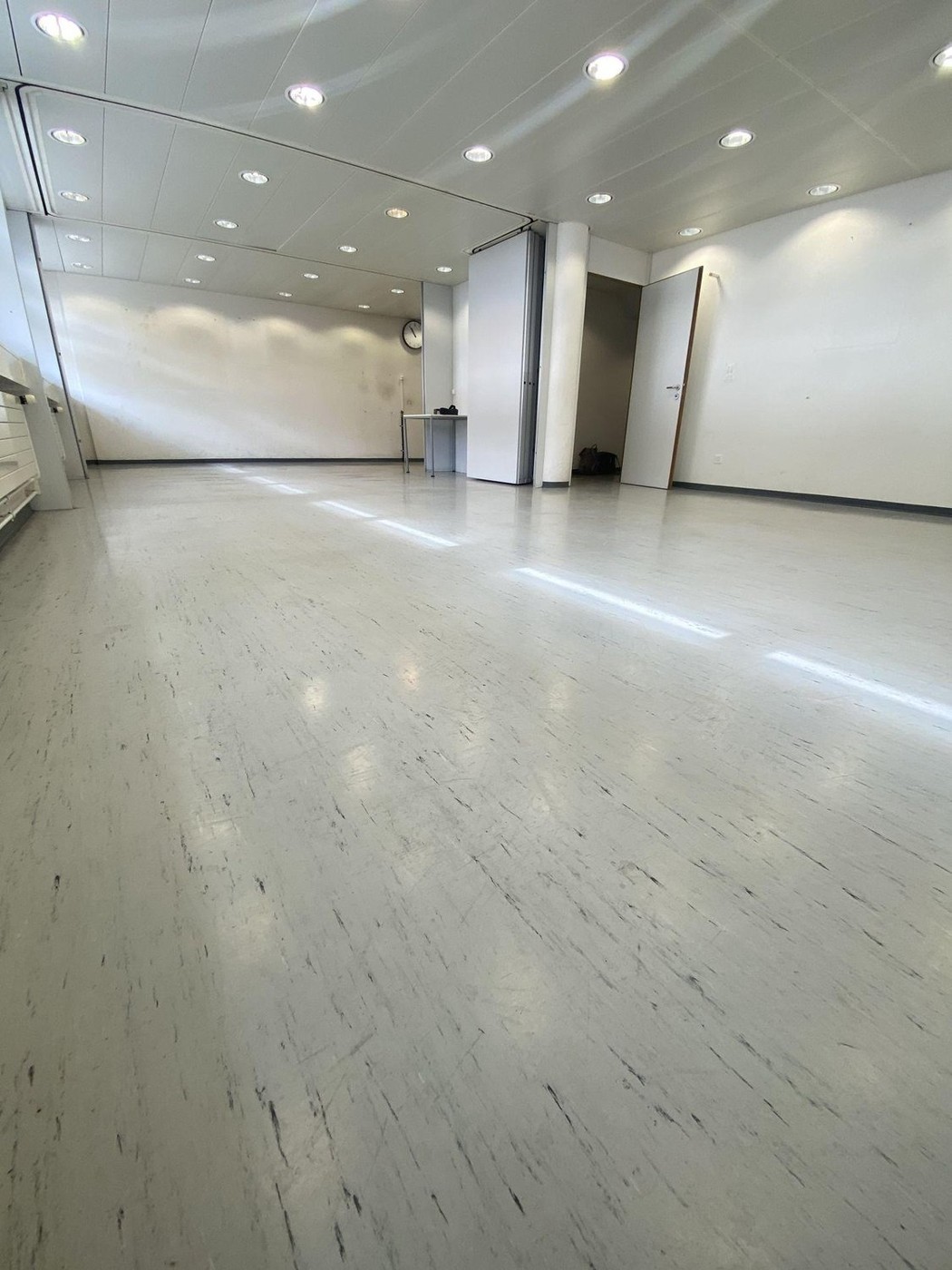 470m² commercial
