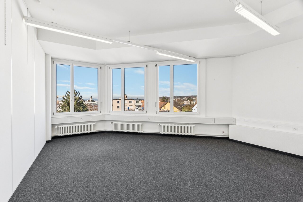 147m² office