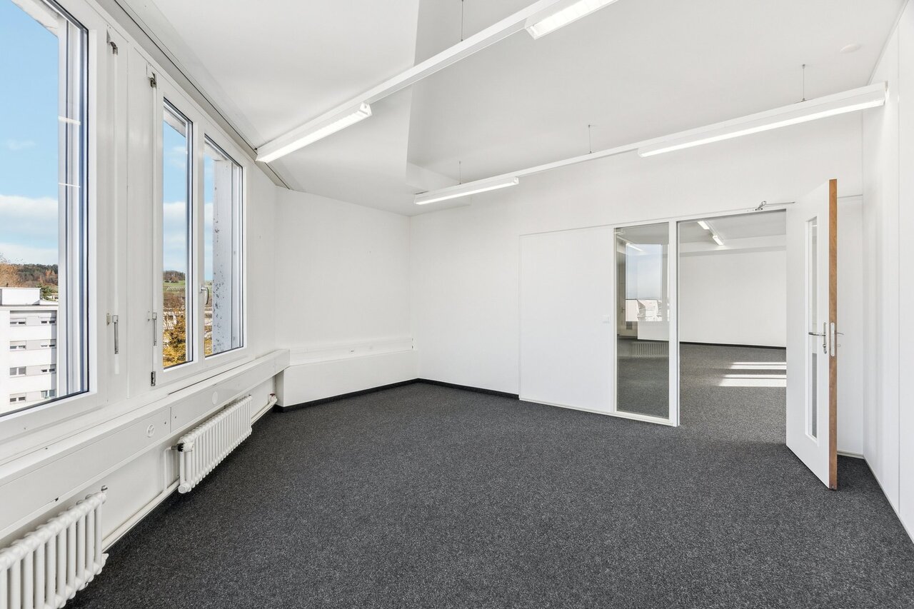 147m² office