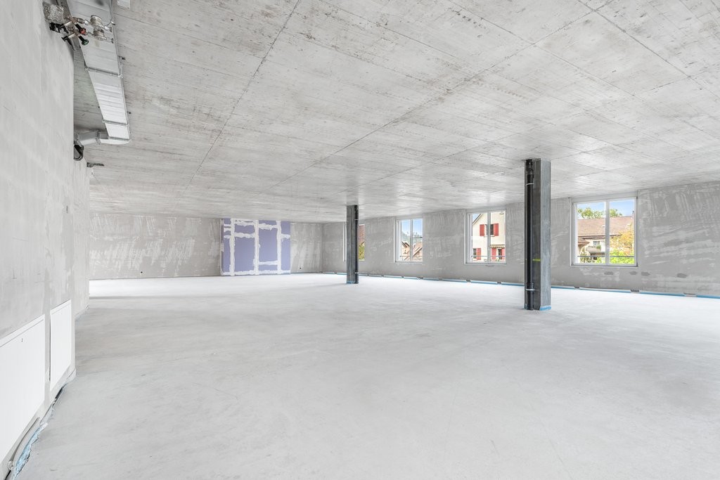 260m² office